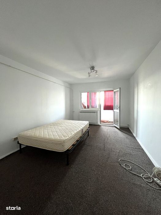 Apartament spatios, doua camere decomandate, etaj 4 din 4, IC Frimu