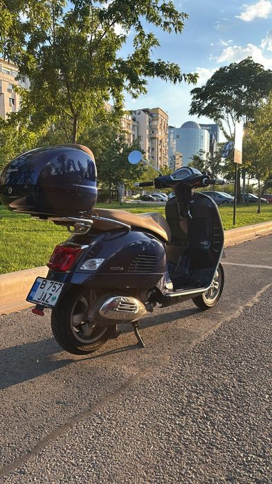 Vespa GTS300 2021 13000KM