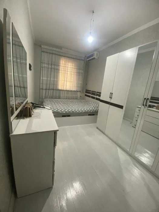 Mirzo Ulugbekda 3 xonali kvartira, 1-liniya, metro yaqin, qulay narxda