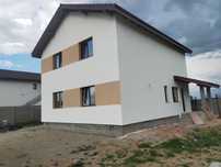 Casa cu doua apartamente .DIRECT DE LA PROPRIETAR
