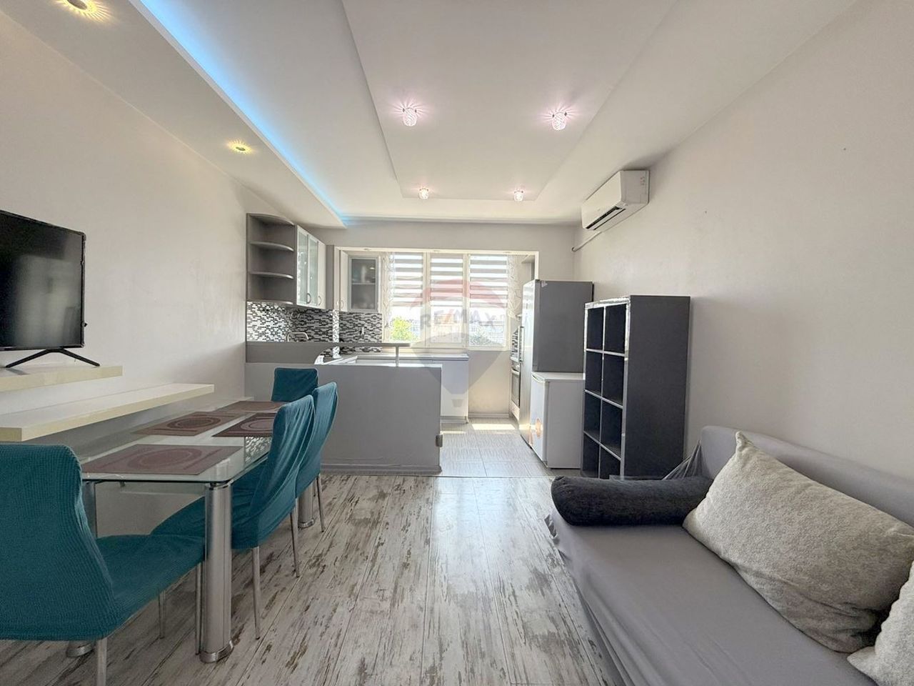 Продава се Тристаен апартамент в Варна, Чайка - 60 кв.м за 2817 €/кв.м - Снимка #5