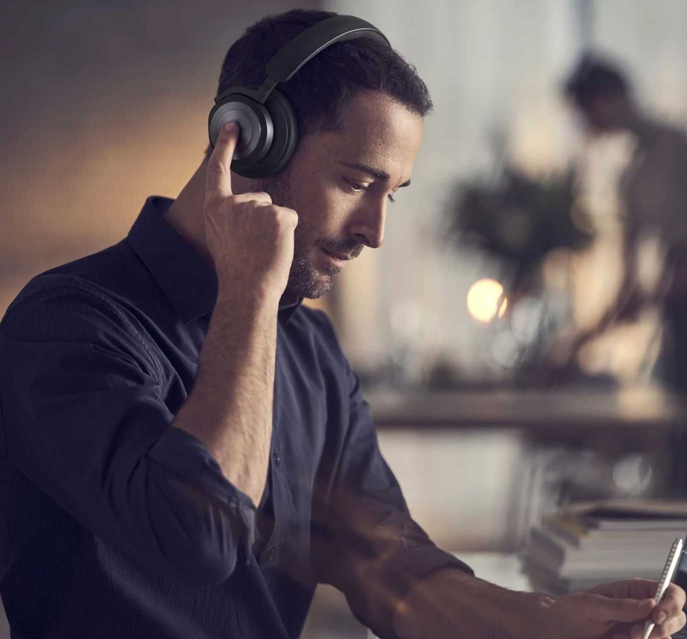 Bang & Olufsen Beoplay HX