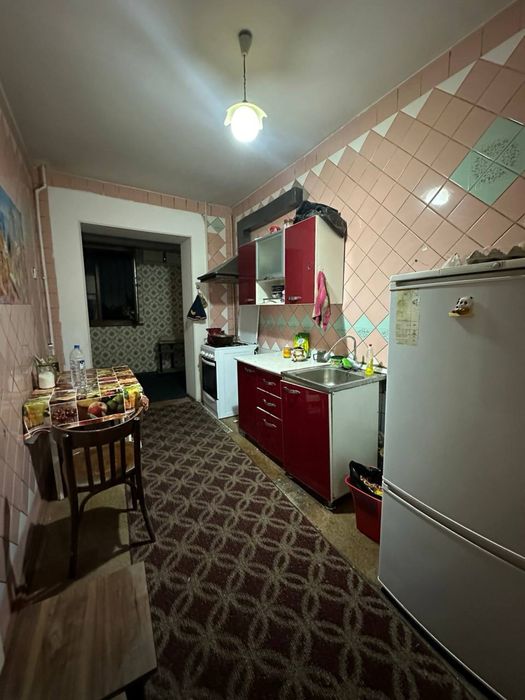 Мирабадский р-н Куйлюк массив 3 4/3/4 Билимдон маххаля 77серия кирпич