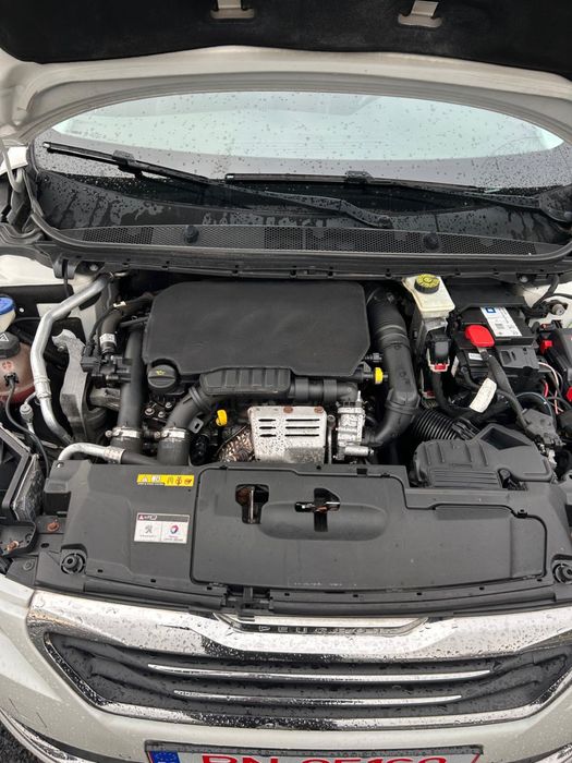 Peugeot 308, Panoramic, Alcantara, Navigatie, €6