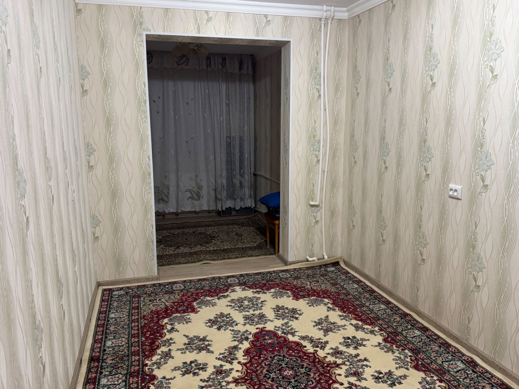 Квартира посуточно. Более 4 человек=скидка. Парочкам не беспокоить