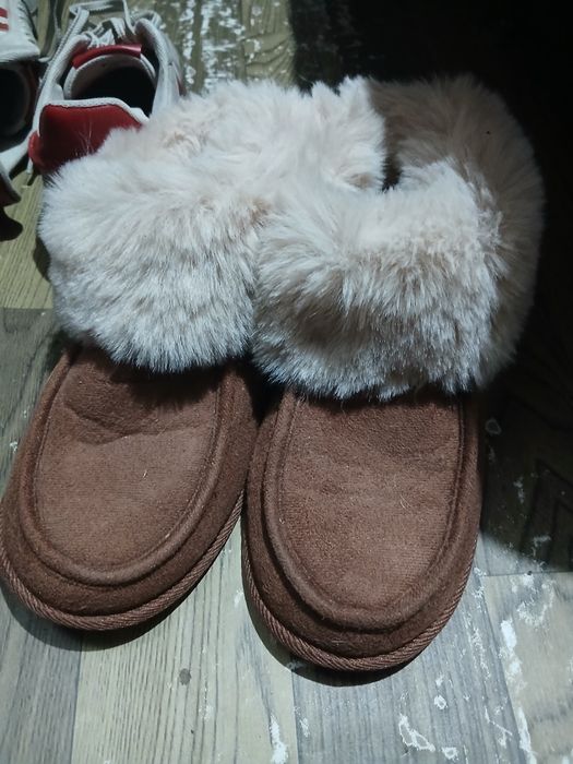 Продам женские обувь