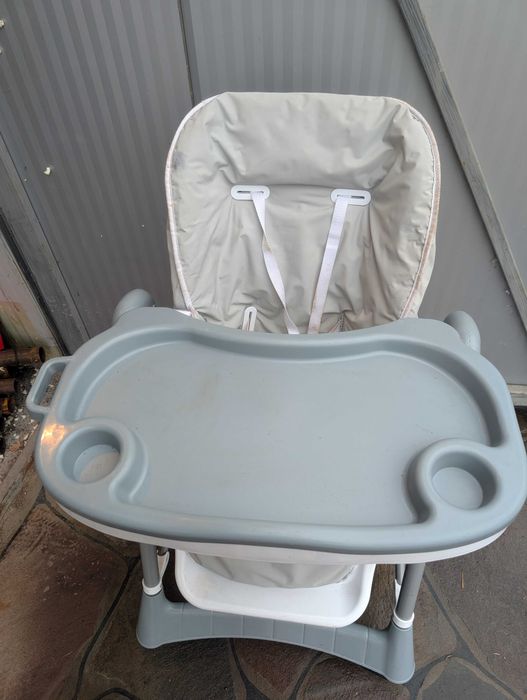 Scaun masă bebe - pliabil și complet