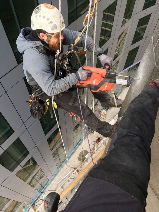 Alpiniști /Alpinism utilitar, toaletat arbori,