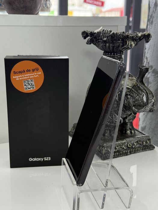 Vand samsung s23 de 256 gb impecabil