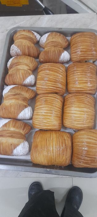 Kruassan va boshqa sloyonniy pishiriqlar