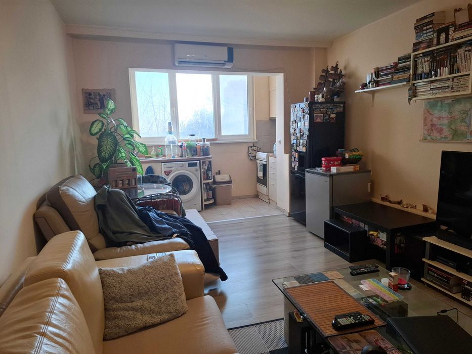 Продава се Двустаен апартамент в София, Фондови жилища - 44 кв.м за 2432 €/кв.м - Снимка #2