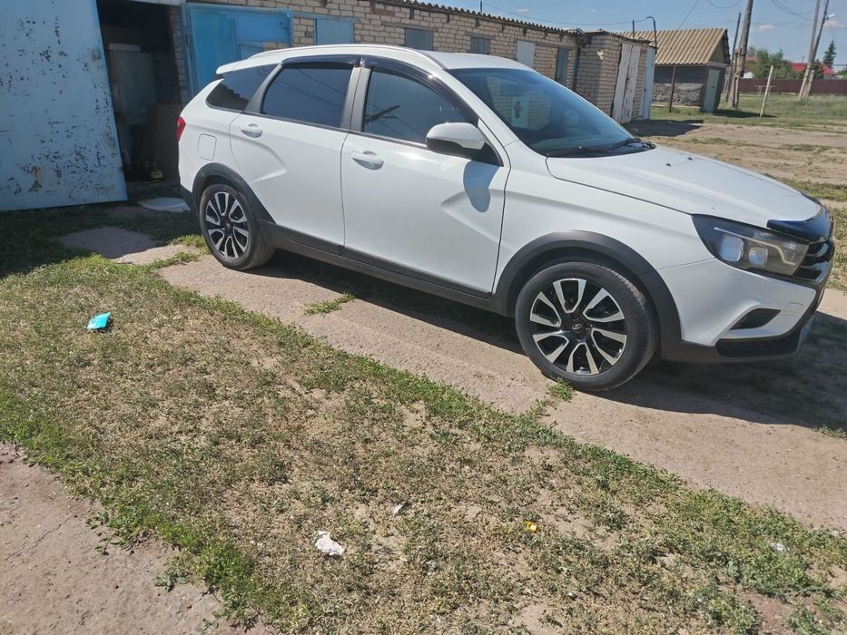 Lada Vesta Cross