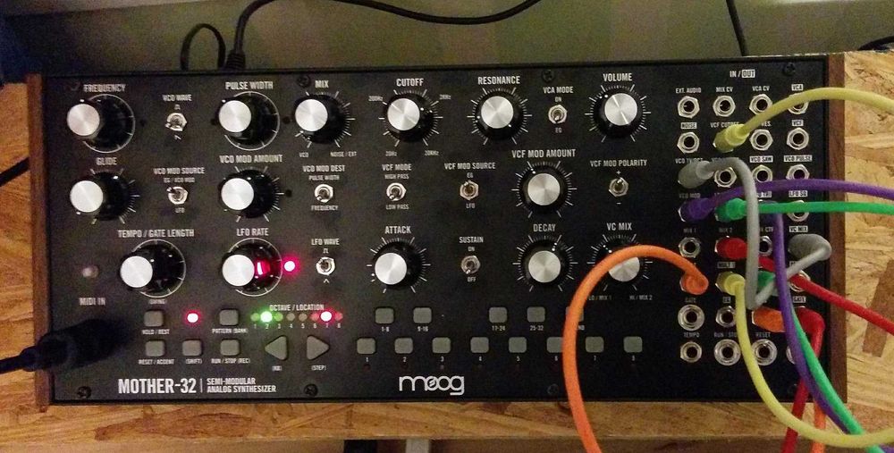Moog Mother 32 ca nou