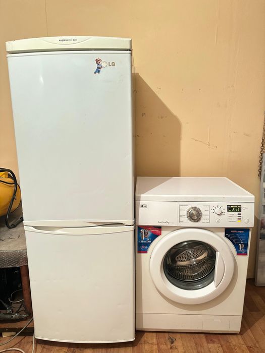 Продам рабочий Холодильник LG