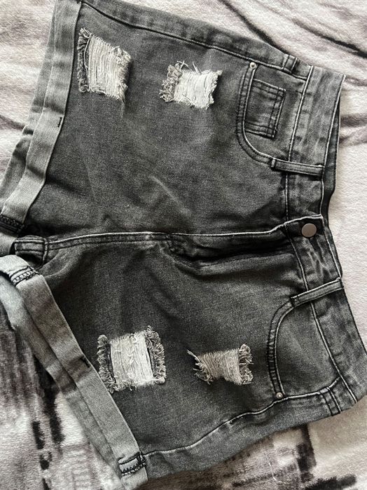 Дамски къси панталони