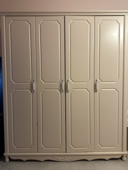 VÂND MOBILIER din Anglia pentru fetiță