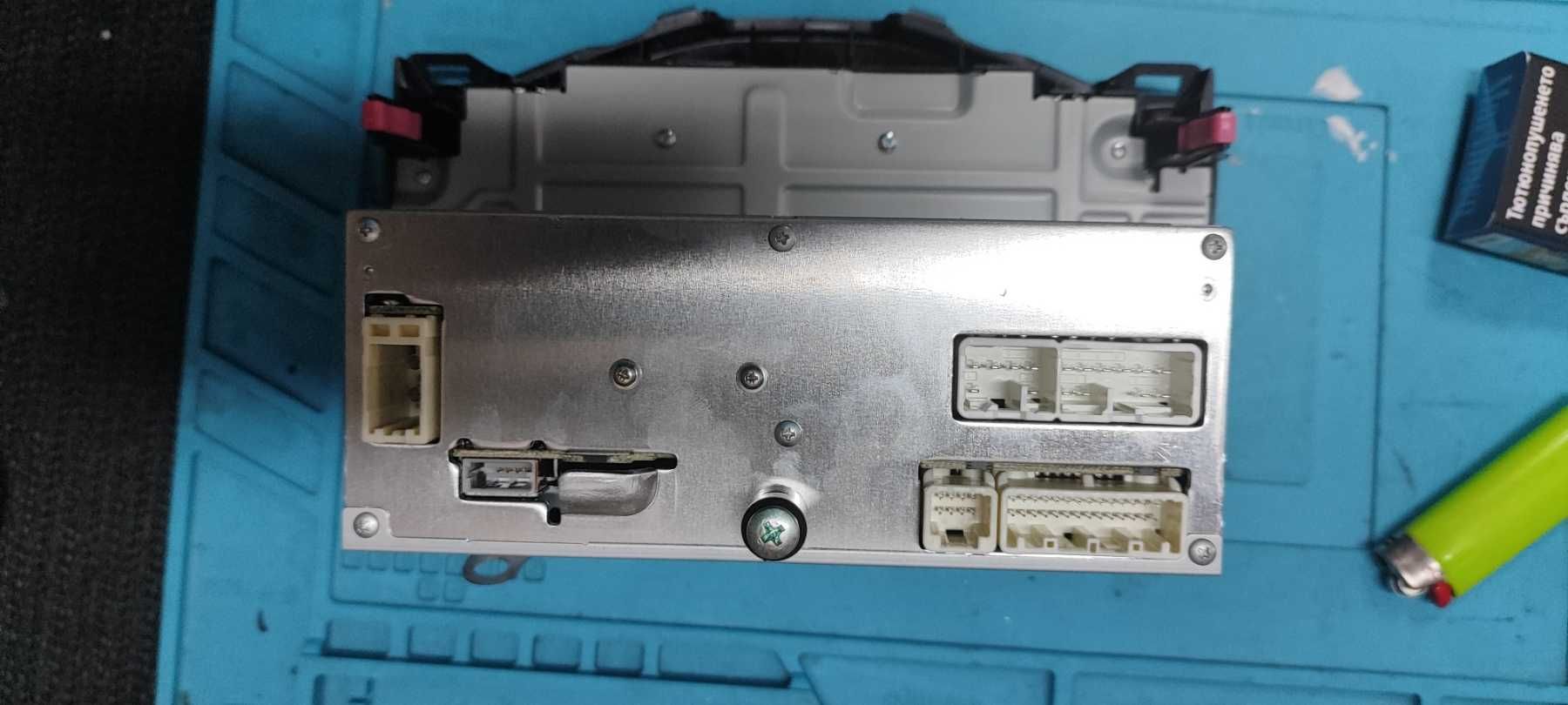 Toyota Aygo Mk2 OEM Радио
