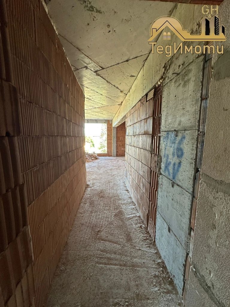 Продава се Тристаен апартамент в Царево - 219 кв.м за 1149 €/кв.м - Снимка #8