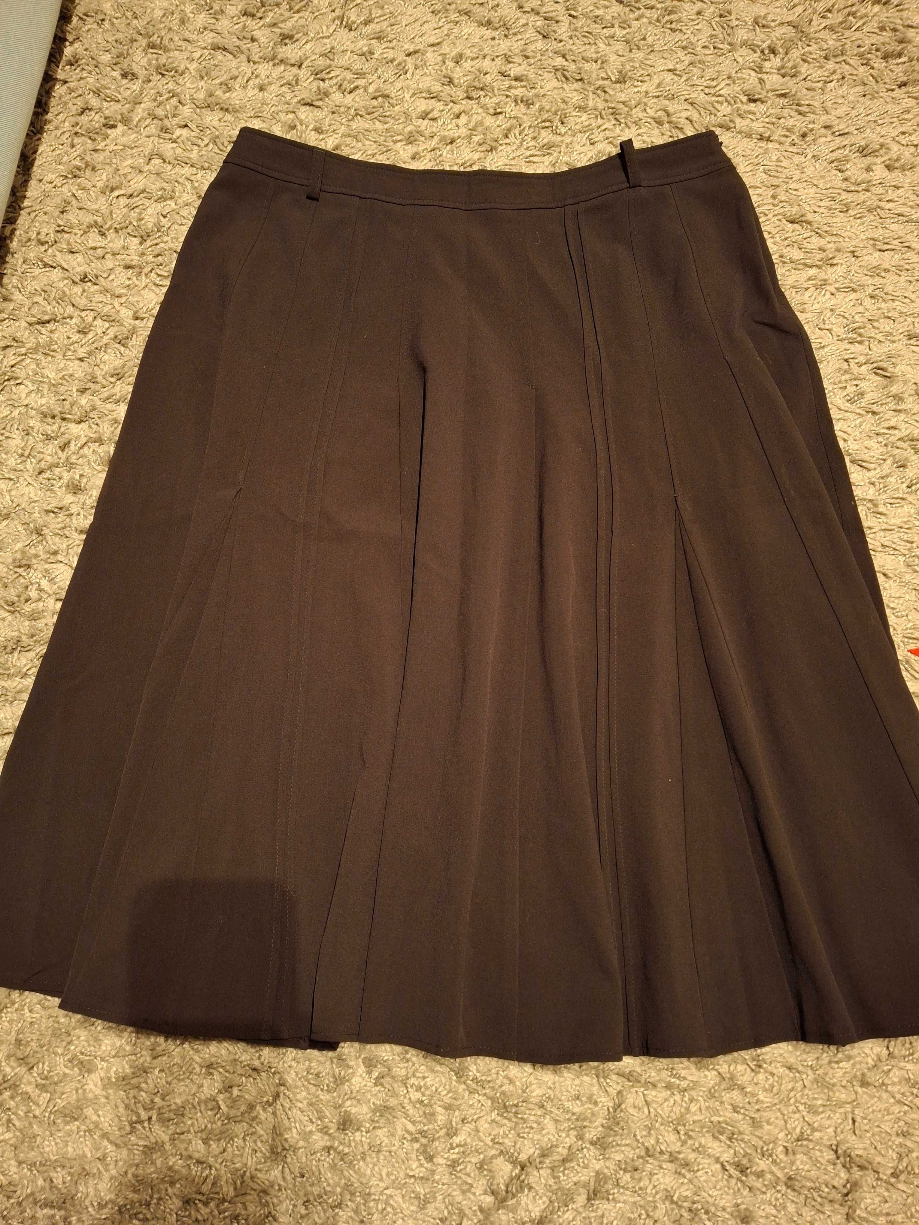 Fusta neagra marimea 50 (2 bucati)
