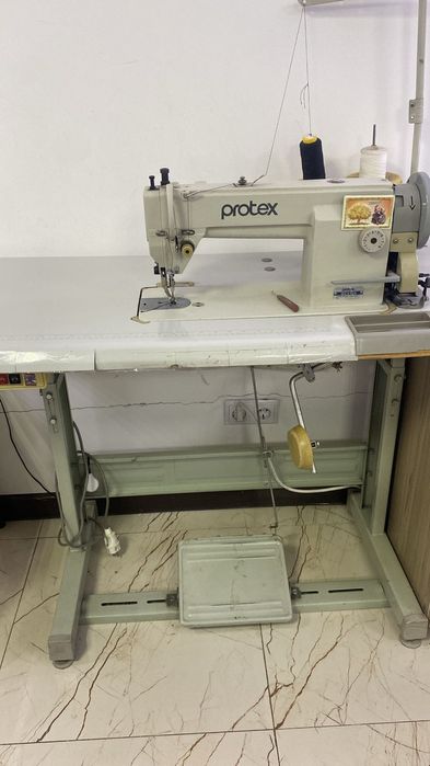 Продам швейную машину