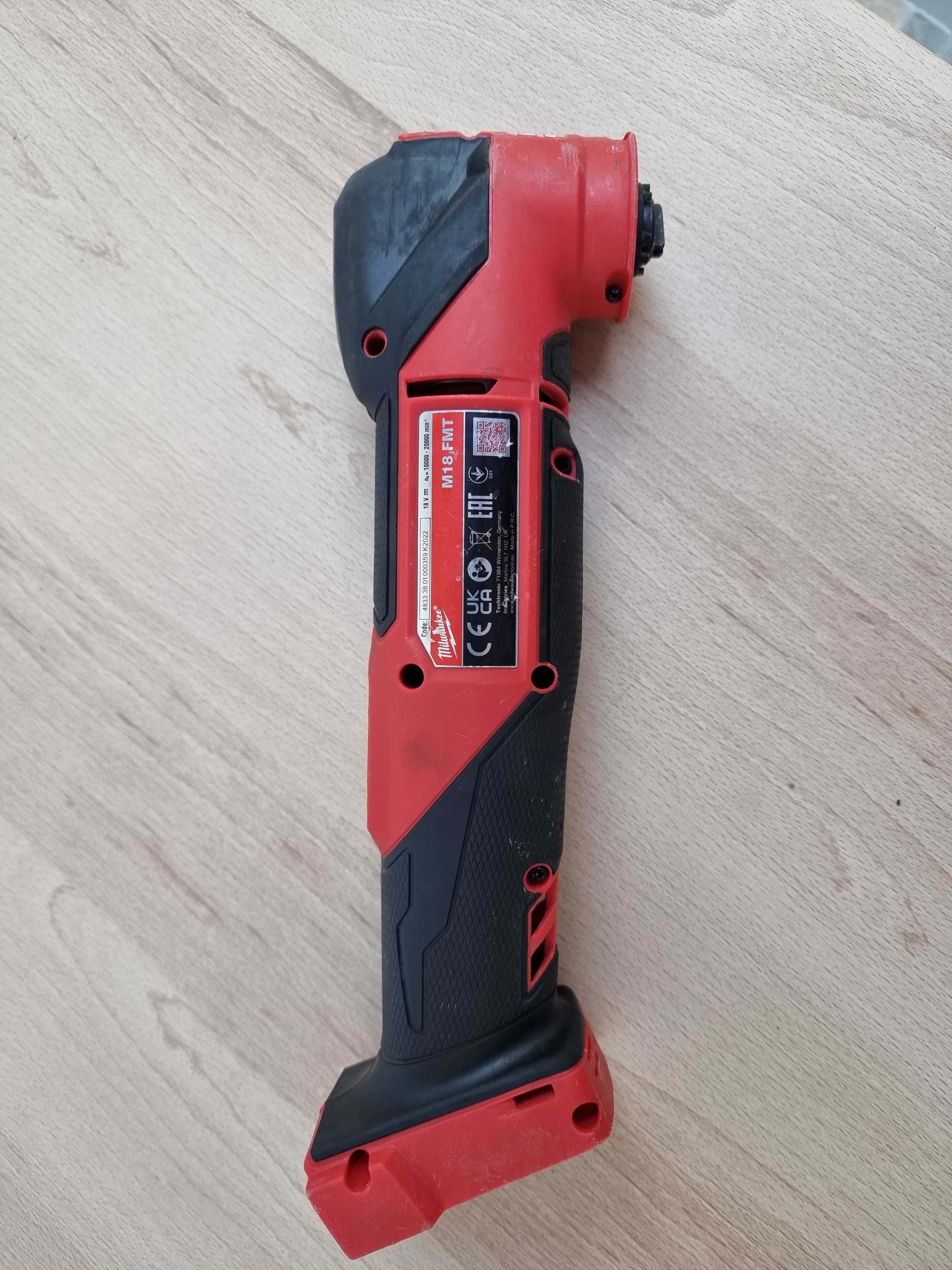 Multifunctionala Milwaukee FMT Acumulator M18 V Multicutter Multitool