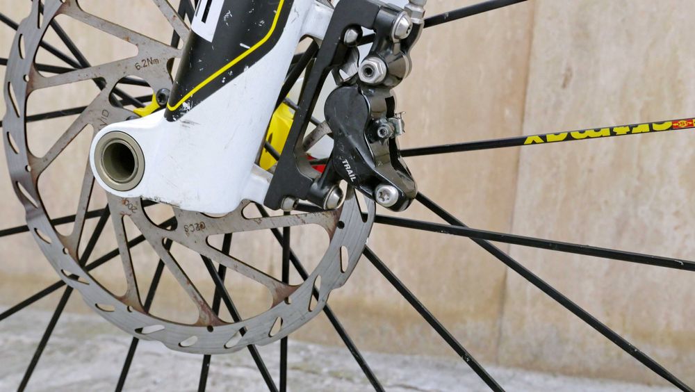 YT Capra CF Pro, 27.5 S, карбон, BOS Deville 170 ход, 1x 11 SRAM XO1