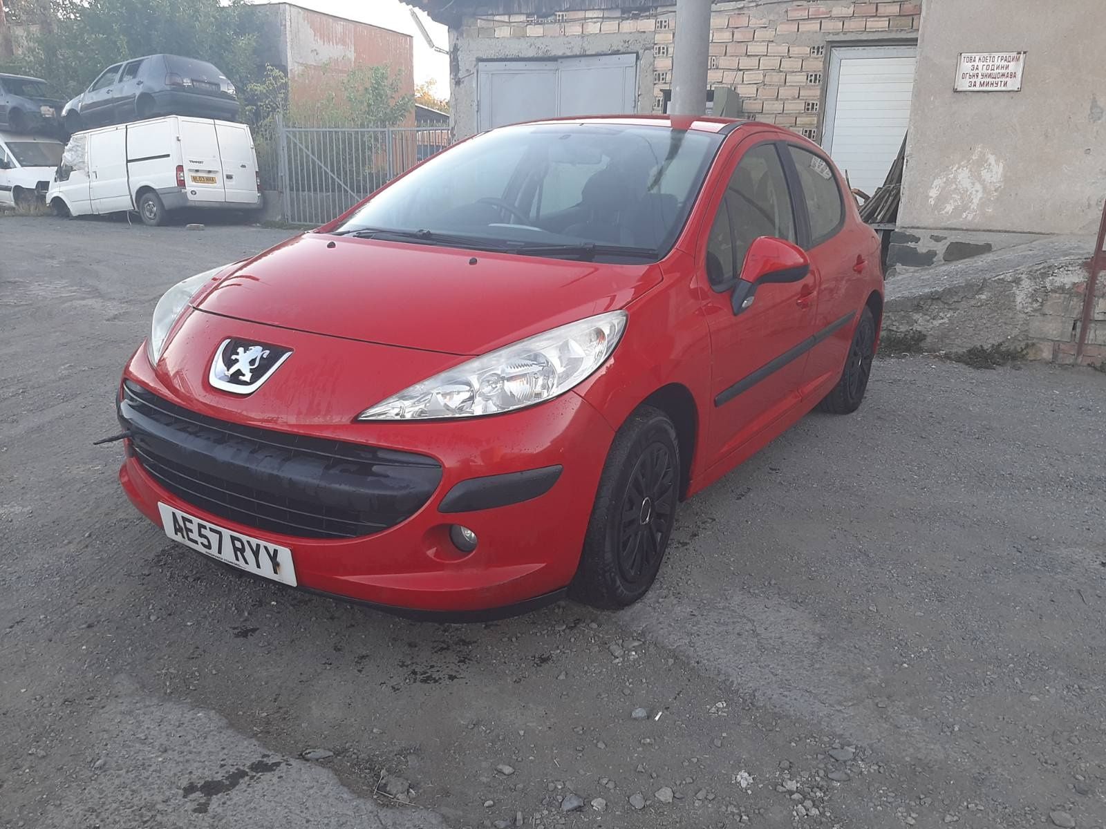 Peugeot  207 1.4hdi 68 к.с