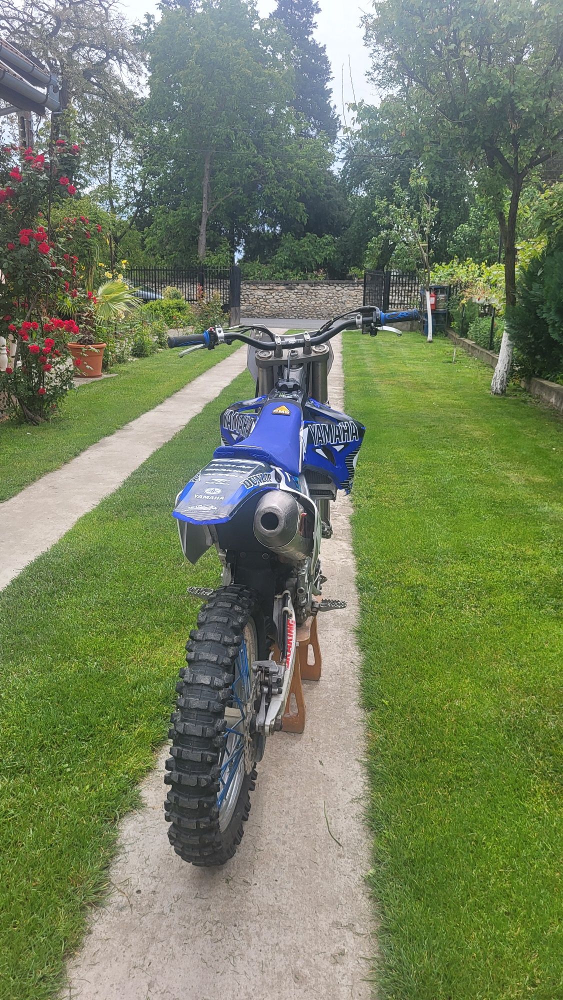 Vând Yamaha yz250f