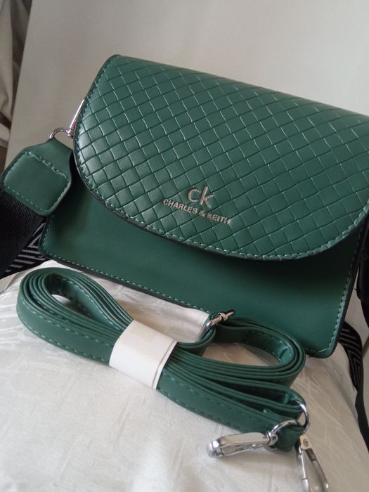 Сумка брендовая качество отличное новое ни разу не носила