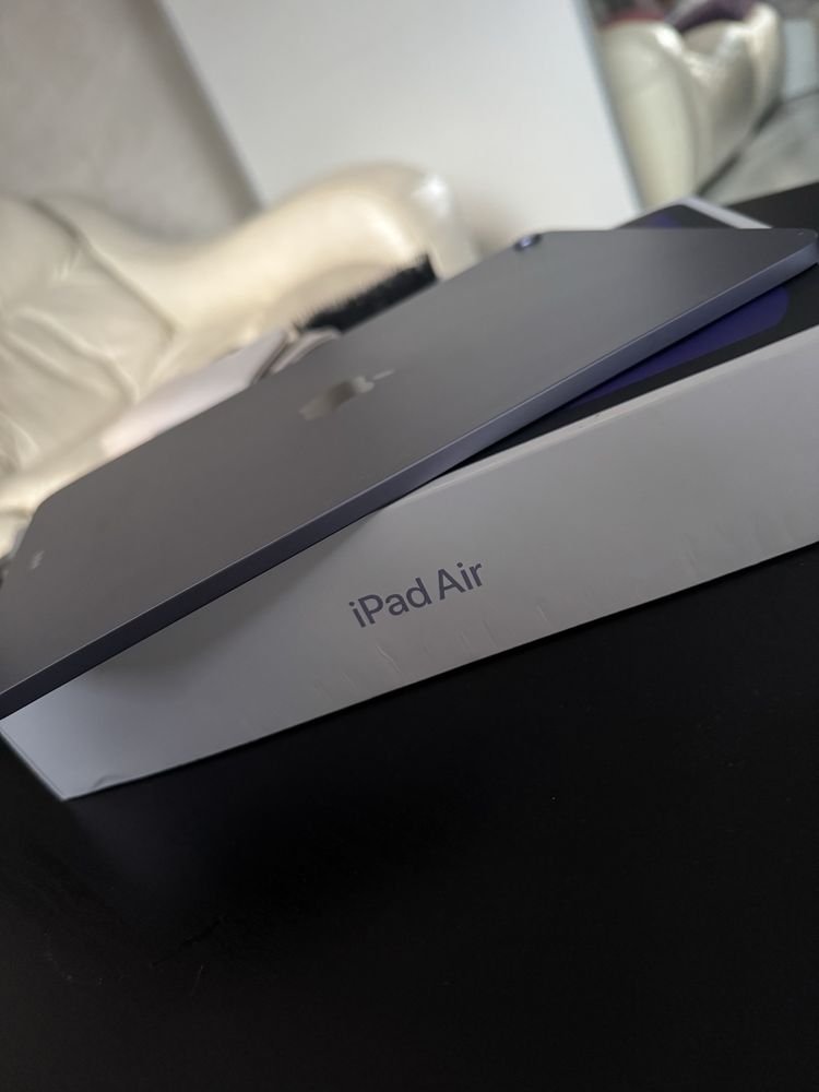 Apple ipad air 5 (2022)- purple