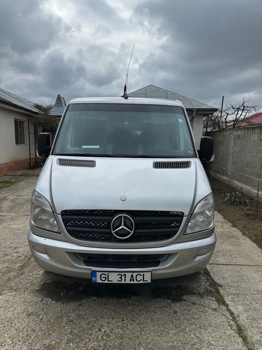 Mercedes- Benz Sprinter
