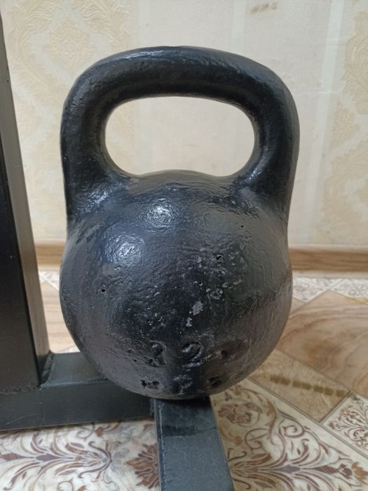 Продам гирю 32 кг