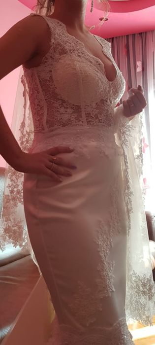 Vând rochie de mireasa tip sirenă