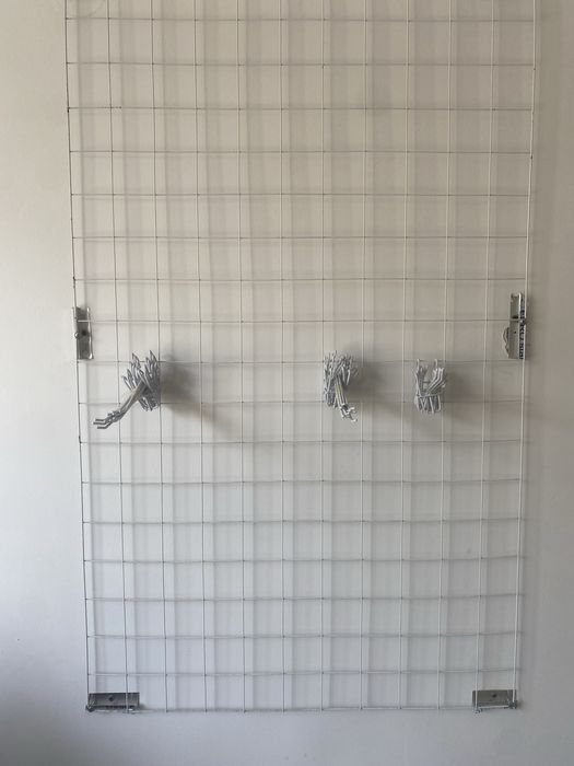 Magazin uchun veshilka