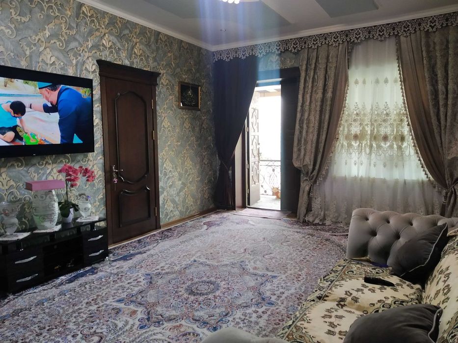 Дом 5 комнат на участке 8 соток недалеко от центра Кибрая