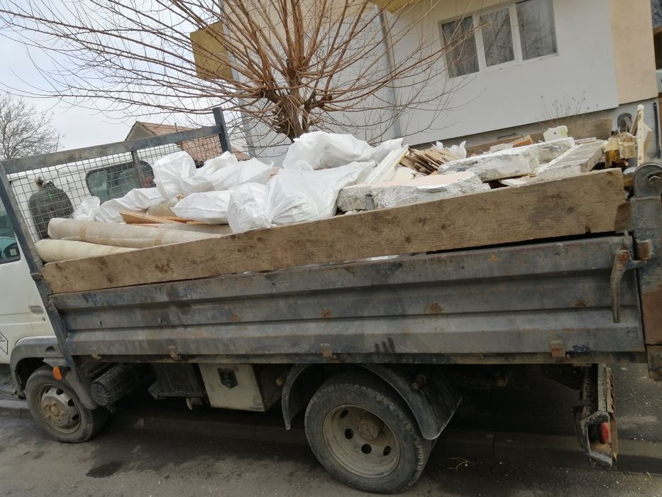Debarasam moloz, mobila, resturi vegetale, nisip, sort, piară de râu,