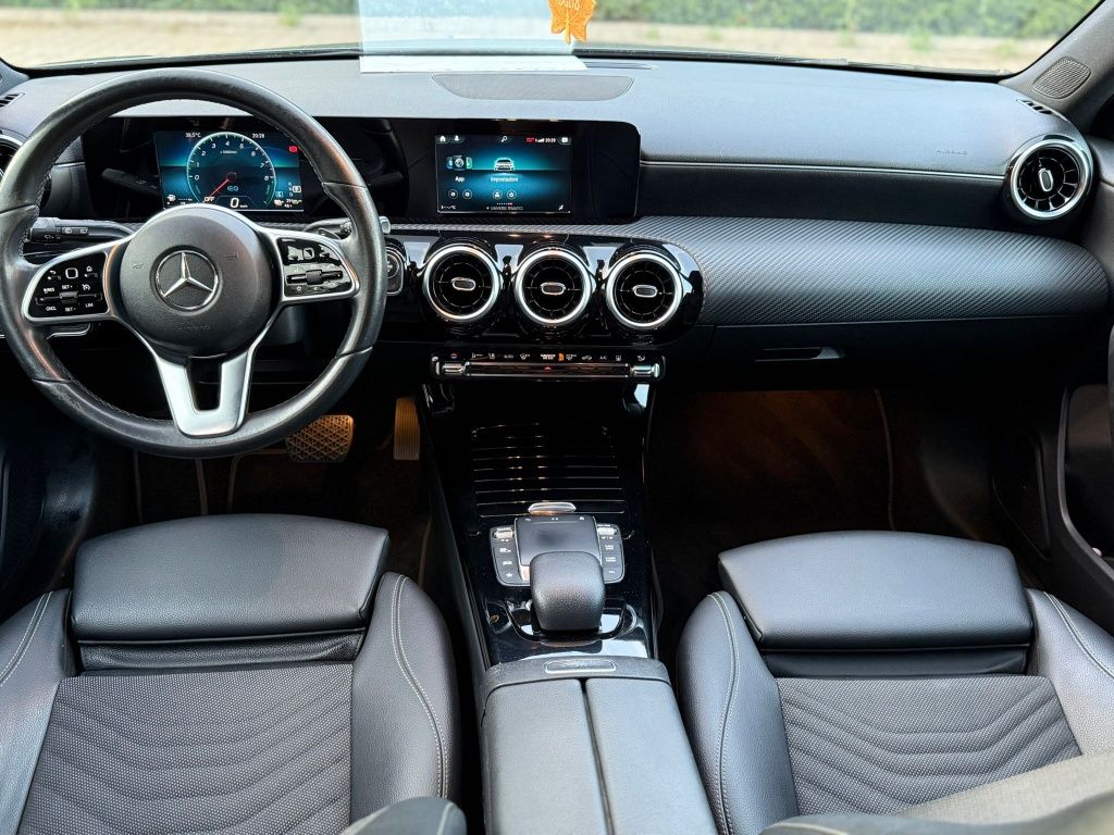 Mercedes-Benz A 250E Electric +Benzină  An 2021