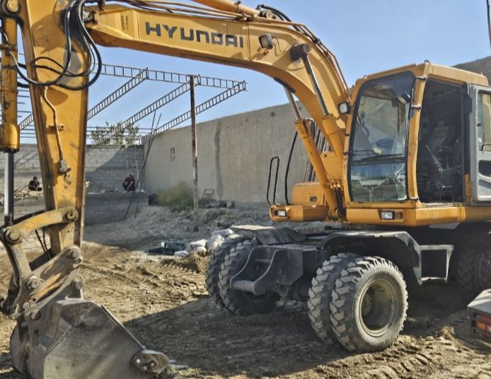 Срочно сотилади экскаватор Hyundai 1400 лик 2006 йил