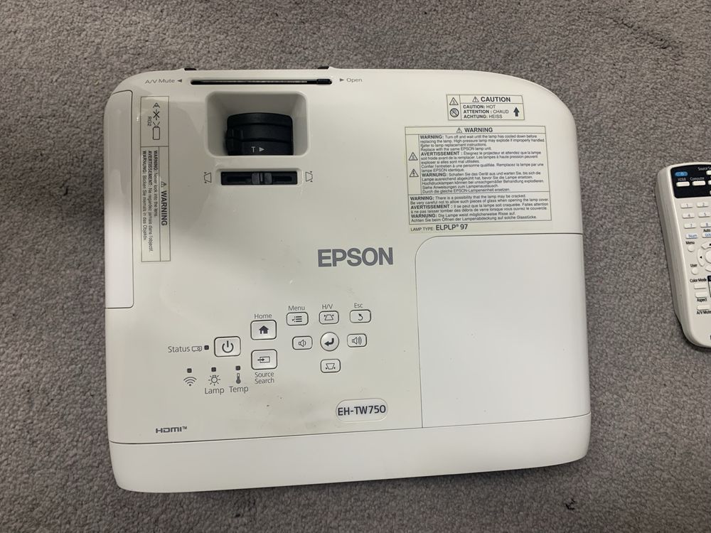 Проекторы Epson в хорошем состоянии есть несколько штук