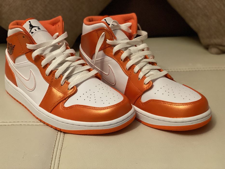 Adidasi Nike Air Jordan 1 Mid SE "Metallic Orange,noi./Preț bun!