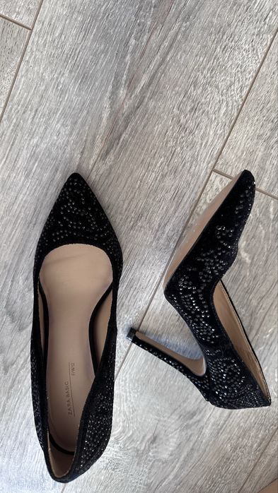 Новые туфли Zara