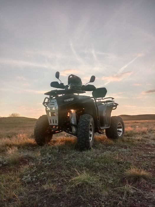 Продам квадроцикл 200 кубов в хорошем состоянии коробка автомат