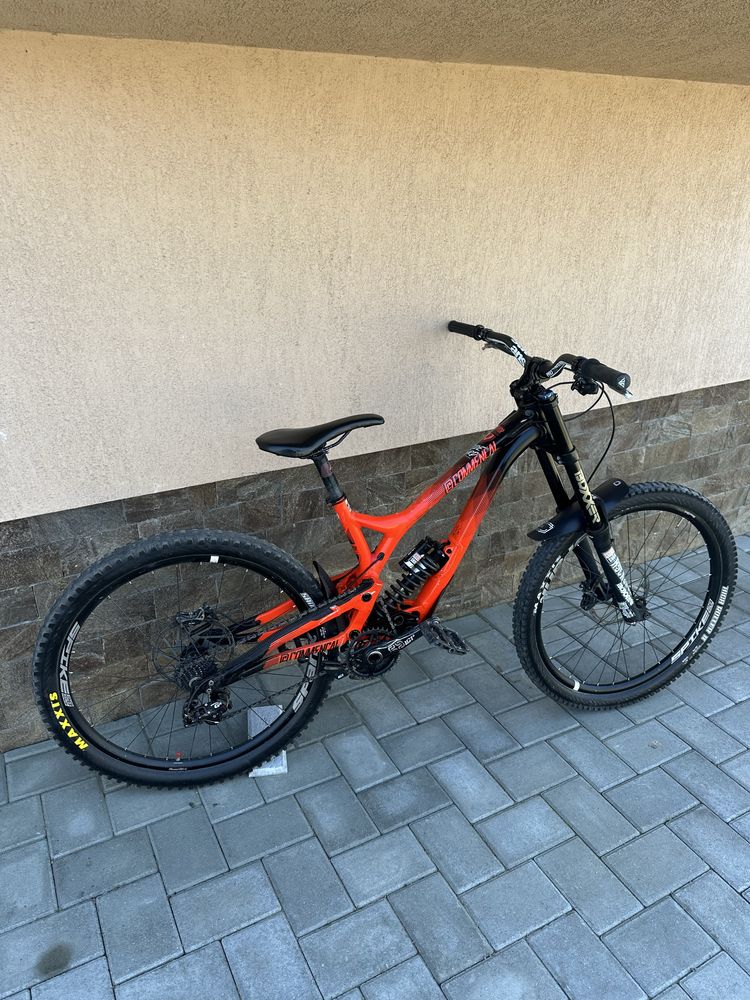 Vand bicicleta commencal 2018 în stare impecabilă
