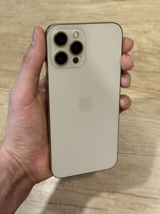Iphone 12 pro max GOLD