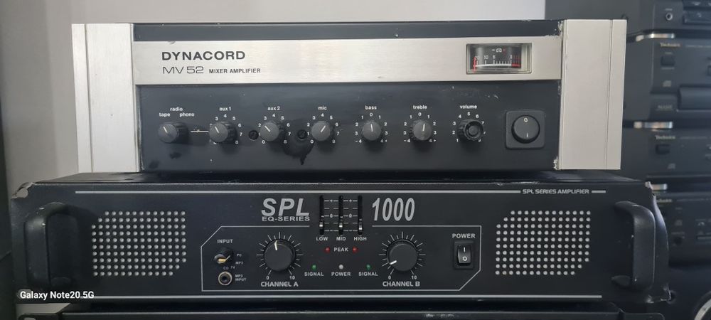 Vând Amplificatoare de putere și mixer yamaha MG124CX