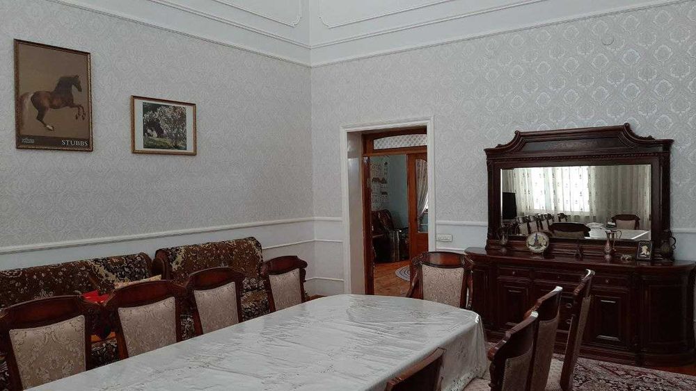 Продаётся двух этажный кирпичный дом в Хасанбае 10 соток