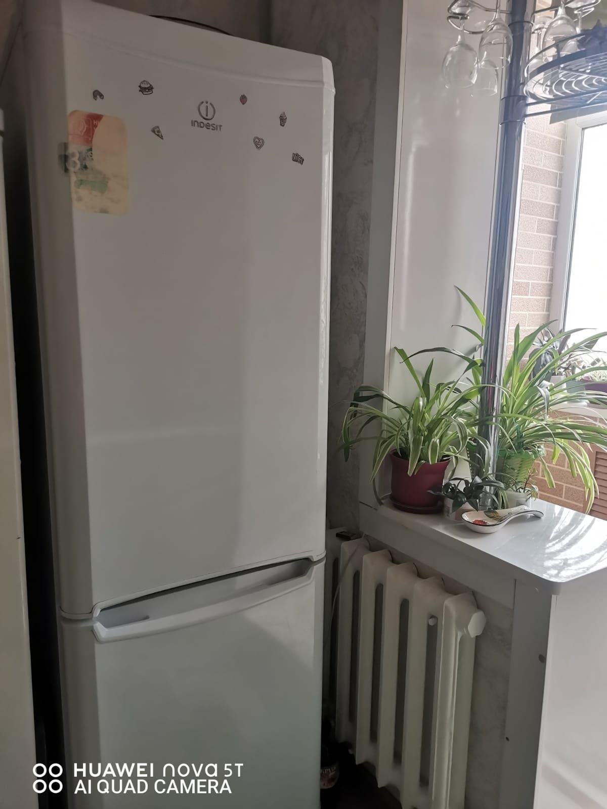 Продам Индезит холодильник