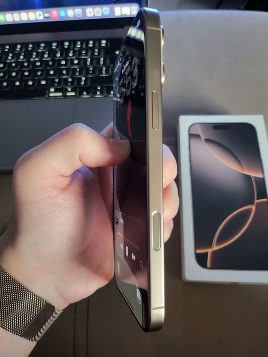 Iphone 16 Pro Max Desert Titanium отличен