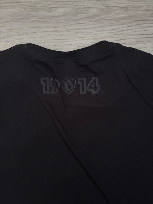 Тениска на Левски