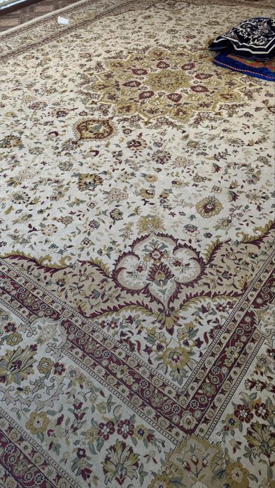 Продается ковры в хорошем состоянии